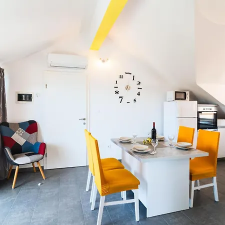 Amazing In With Wifi Apartment