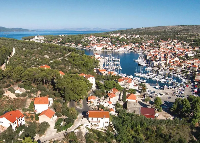 Apartman Amazing In With Wifi Milna